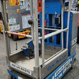 2016 Genie GR-12 Self-Propelled One-Person Lift