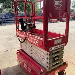 2017 MEC MICRO 19 Scissor Lift