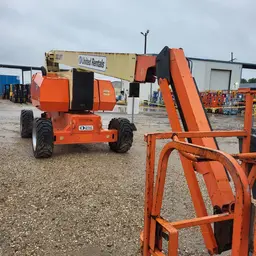2014 JLG 800AJ Articulating Boom Lift