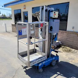 2018 Genie AWP-30SDC Pusharound Lift