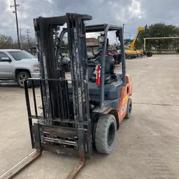2016 Toyota 8FDU25 Warehouse Forklift