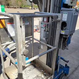2018 Genie AWP-30SDC Pusharound Lift