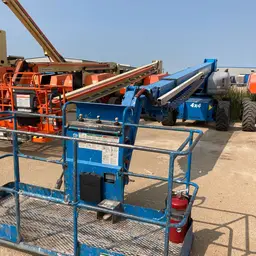 2014 Genie S-125 Boom Lift