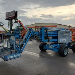 2014 Genie Z-45/25J IC Articulating Boom Lift