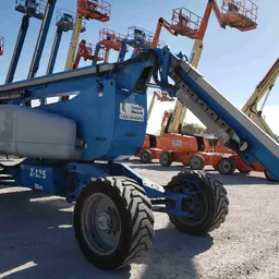 2012 Genie Z-135/70 Articulating Boom Lift