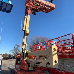 2013 JLG E450AJ Articulating Boom Lift
