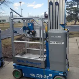 2017 Genie GR-20 Self-Propelled One-Person Lift