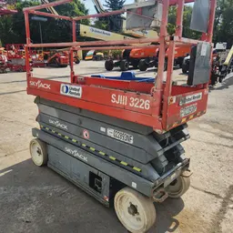 2015 Skyjack SJIII3226 Scissor Lift
