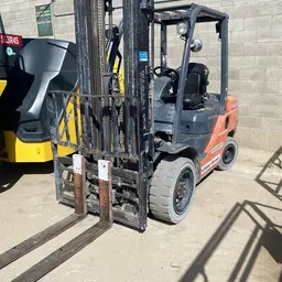 2016 Toyota 8FDU30 Warehouse Forklift