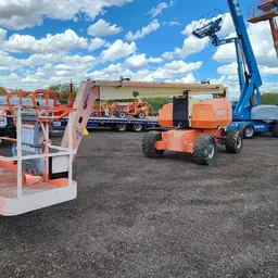 2013 JLG 800A Articulating Boom Lift
