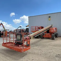 2015 JLG 800S Boom Lift