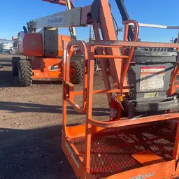 2014 JLG 800AJ Articulating Boom Lift