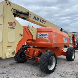 2015 JLG 800AJ Articulating Boom Lift