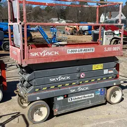 2015 Skyjack SJIII3226 Scissor Lift