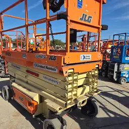 2017 JLG 3246ES Scissor Lift