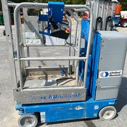 2015 Genie GR-15 Self-Propelled One-Person Lift