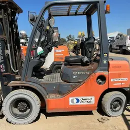 2016 Toyota 8FDU25 Warehouse Forklift