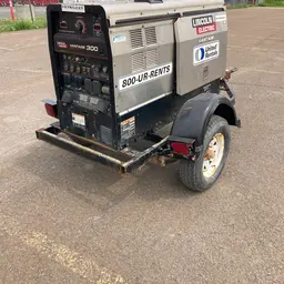 2018 Lincoln Electric Vantage 300 Welder