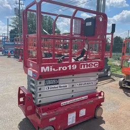 2018 MEC MICRO 19 Scissor Lift