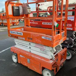 2017 Snorkel S3219E Scissor Lift