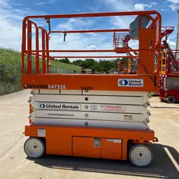 2018 Snorkel S4732E Scissor Lift