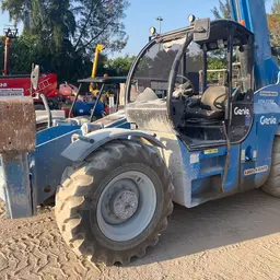 2016 Genie GTH-1256 Forklift