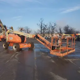 2013 JLG 600AJ Articulating Boom Lift