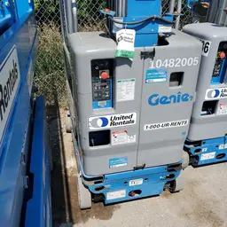 2016 Genie GR-20 Self-Propelled One-Person Lift