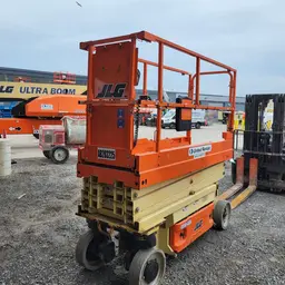 2017 JLG 2032ES Scissor Lift