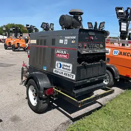 2019 Lincoln Electric VANTAGE 549 Welder