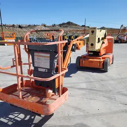 2014 JLG E400AJPN Articulating Boom Lift