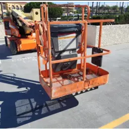 2016 JLG E400AJPN Articulating Boom Lift