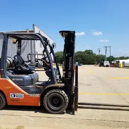 2013 Toyota 8FGU25 Forklift