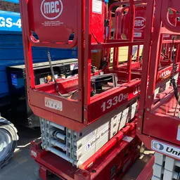 2017 MEC 1330SE Scissor Lift