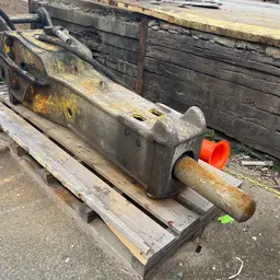 2018 Epiroc HB2500 Attachment
