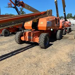 2013 JLG 800S Boom Lift