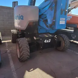 2015 Genie Z-62/40J Articulating Boom Lift