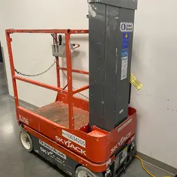 2017 Skyjack SJ16 Self-Propelled One-Person Lift
