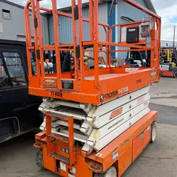 2016 Snorkel S4732E Scissor Lift