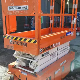 2017 Snorkel S3219E Scissor Lift