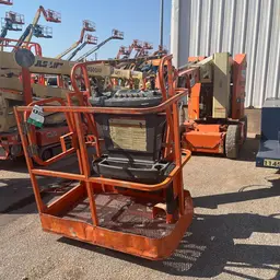 2015 JLG E300AJP Articulating Boom Lift