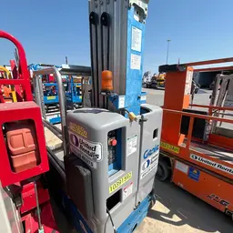 2015 Genie GR-20 Self-Propelled One-Person Lift