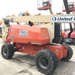 2013 JLG 800AJ Articulating Boom Lift