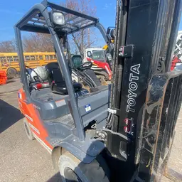 2018 Toyota 8FGU25 Warehouse Forklift