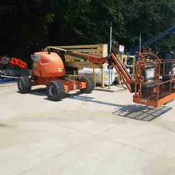 2013 JLG 450AJ Articulating Boom Lift