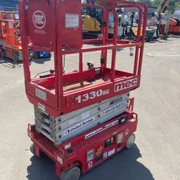 2017 MEC 1330SE Scissor Lift
