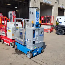 2017 Genie GR-20 Self-Propelled One-Person Lift