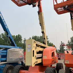 2015 JLG 450AJ Articulating Boom Lift