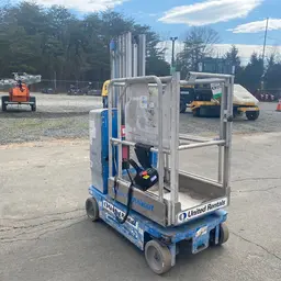 2016 Genie GR-20 Self-Propelled One-Person Lift