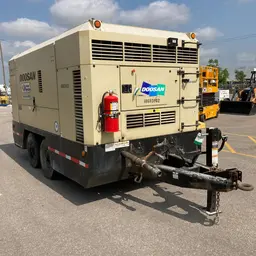 2017 Doosan HP915WCU-T4F Air Compressor